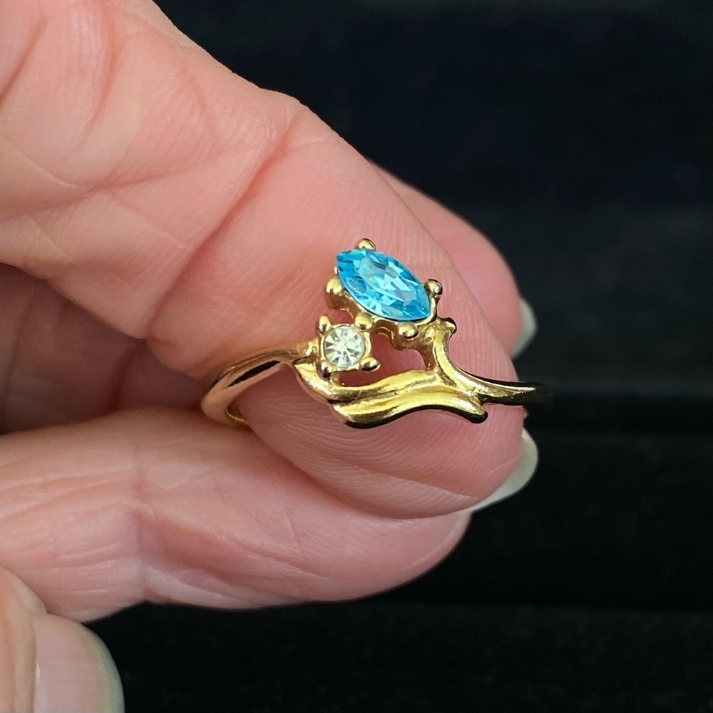 Ring 14k Yellow Gold Plated Open Knot Setting Marquise Cut Blue Stone Round Clea